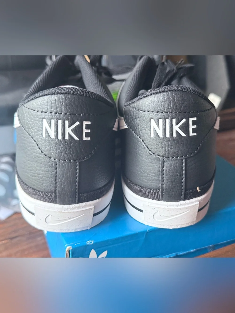 Nike Court Legacy